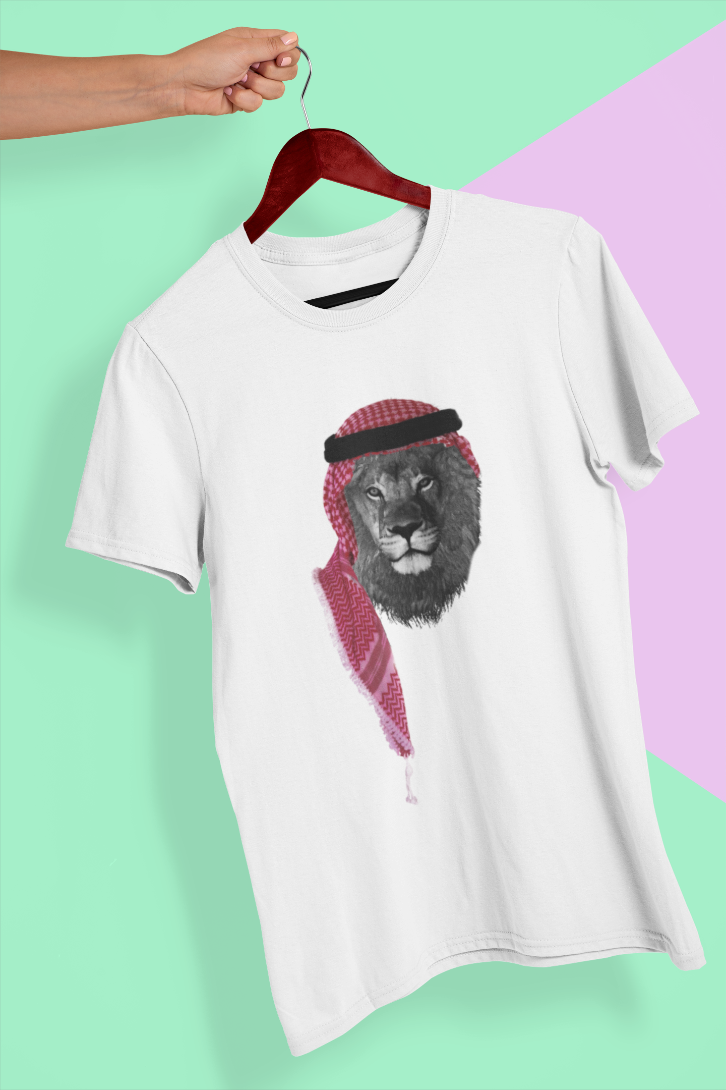 70000019- Jordanian Lion أبيض