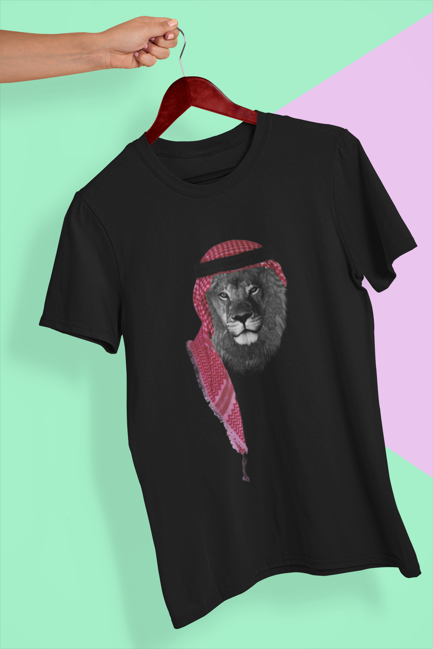 70000019- Jordanian Lion أسود