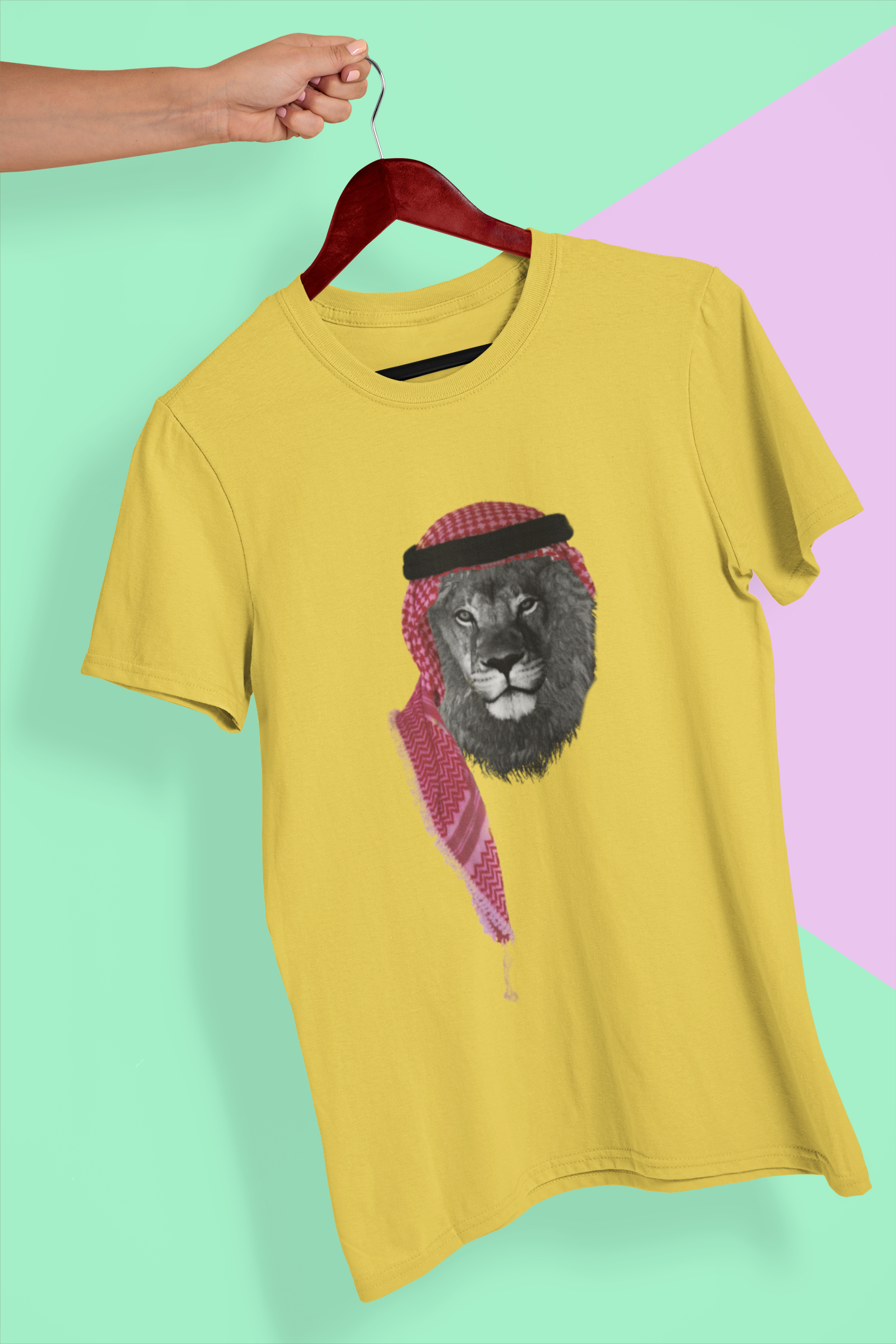 70000019- Jordanian Lion أصفر