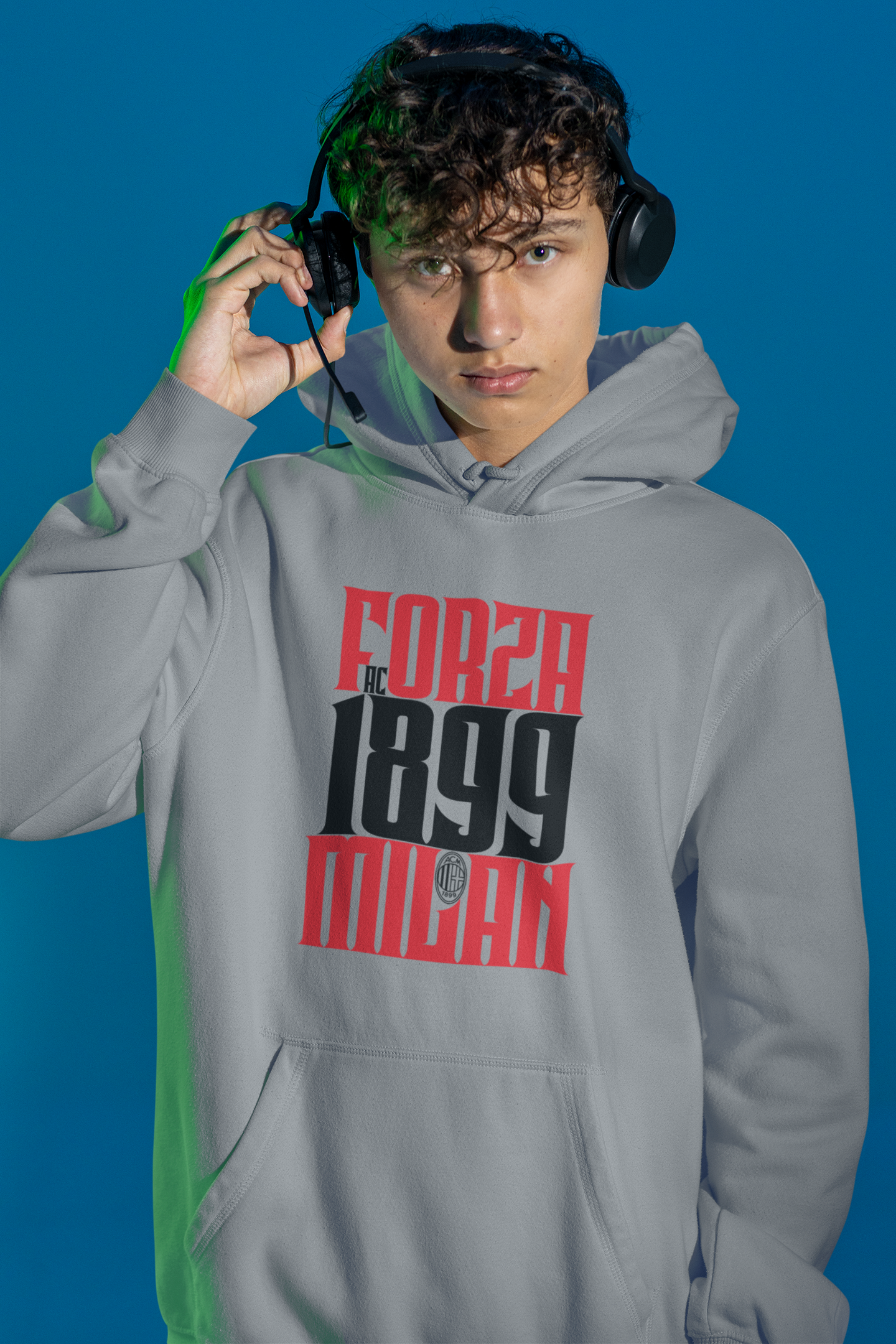 10000029 - Forza AC Milan 1899 سكني